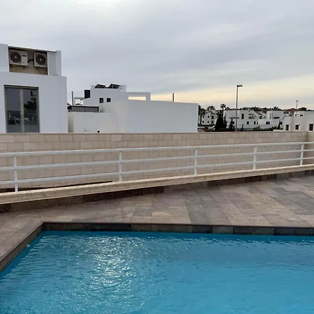 Villamartin Paradise * אוריהואלה